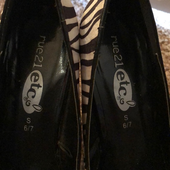 Zebra heels - Picture 3 of 6